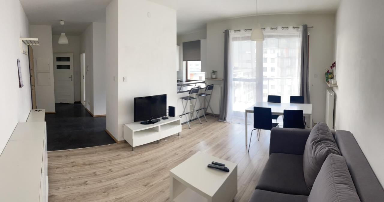 Apartament Obrzezna Airport Warsaw Exterior photo